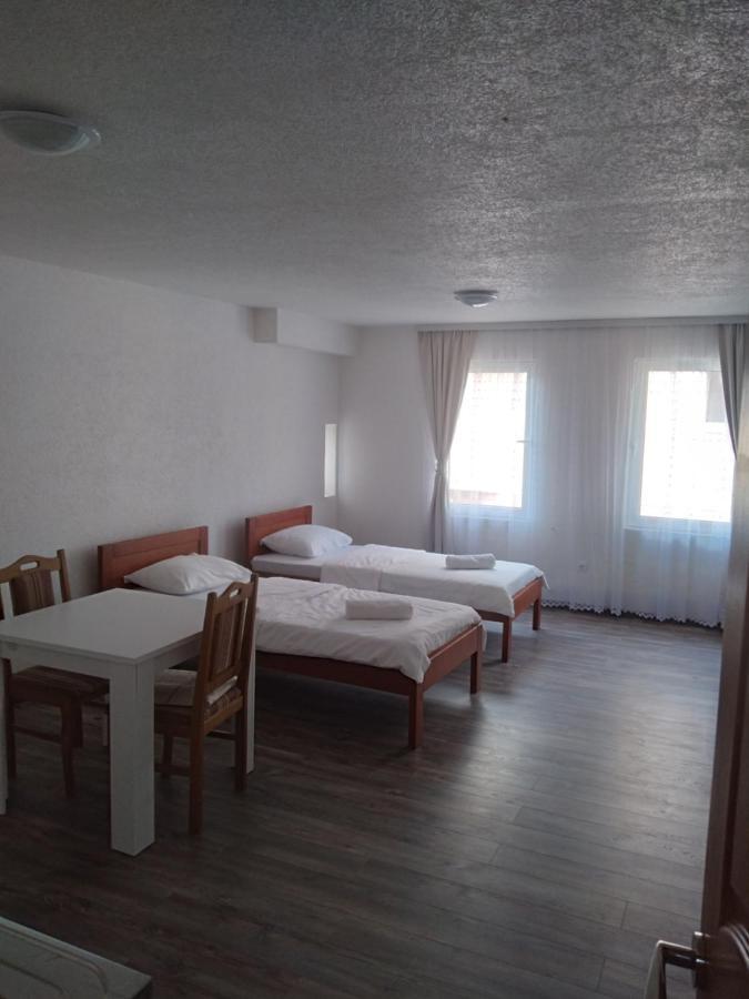 Guest House Erdan Плав Экстерьер фото