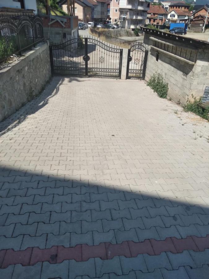 Guest House Erdan Плав Экстерьер фото